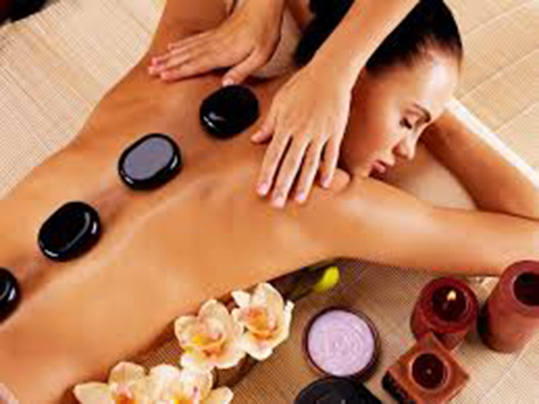 Hot stone massage therapy at Vone Spa Bangalore